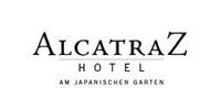 ALCATRAZ Hotel am Japan. Garten
