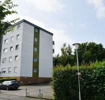 **RESERVIERT** Gepflegte Eigentumswohnung mit Balkon und Garage und Aufzug - Reinheim