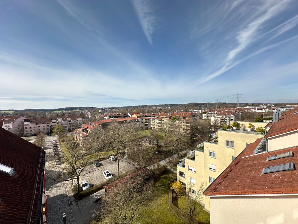 Rarität, barrierefreie 3-4ZKB-Dachterrassenwhg. inkl. Wohndiele , Terrasse ca. 30 m², Balkon u. Lift - Neusäß