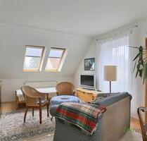 (EF1321_M) Jena: Nord, möblierte 2-Zimmer-Wohnung mit Dachbalkon in ruhiger grüner Lage, PKW-Stellplatz inkl.