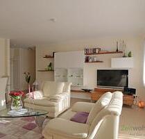 (EF0464_M) Dresden: Radeberger Vorstadt, Top-moderne 2-Zimmer-Wohnung mit Terrasse und 50m² Garten, Reinigungsservice.