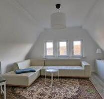 (EF1230_M) Erfurt: Hochheim, kleine möblierte Dachgeschosswohnung mit schönem Ausblick über Erfurt