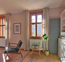 (EF1096_M) Jena: Scheiditz, geschmackvoll möblierte 2-Zimmer-Wohnung mit Balkon in historischem Bauernhaus