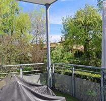(EF0514_M) Dresden: RäcknitzZschertnitz, geschmackvoll eingerichtete 3-Zimmer-Wohnung mit Balkon zum grünen Garten