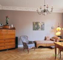 (EF1256_M) Dresden: Johannstadt-Nord, stilvoll möblierte Wohnung mit Parkett, Stuckdecken, Aufzug und, Balkon