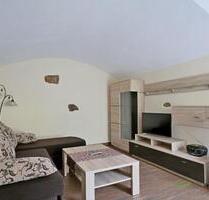 (EF0498_M) Dresden: HellerauWilschdorf, 2-Zimmer-Wohnung mit separatem Hauseingang und Terrasse in einem 3-Seiten-Hof
