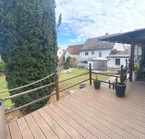 Ihr Familienparadies: 1-2 -Familienhaus in Ulm-Jungingen mit viel Platz und einem großzügigen Garten - Ulm / Jungingen