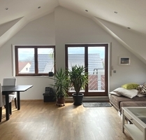 ”Super Preisleistungsverhältnis - Helle 4,5-Zi.-DG-Wohnung mit Balkon in Wolfschlugen”