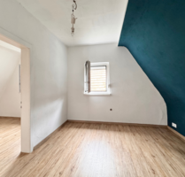 Haus zum Kaufen in Böhl-Iggelheim 199.000,00 € 117 m²