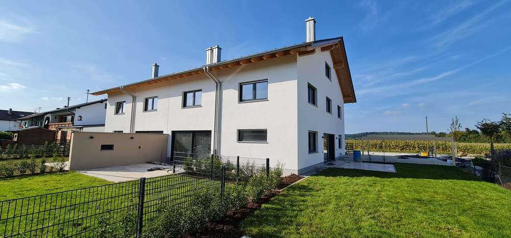 Haus zum Mieten in Mühldorf 1.850,00 € 167 m²