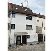 Haus zum Kaufen in Urspringen 39.800,00 € 90 m²