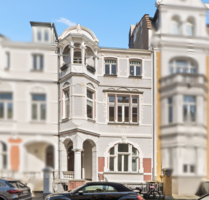 Haus zum Kaufen in Bonn 1.390.000,00 € 320 m²