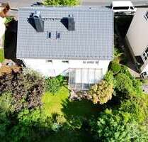 Haus zum Kaufen in Taunusstein Hahn 692.000,00 € 293 m² - Taunusstein / Hahn
