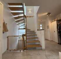 Haus zum Mieten in Möhrendorf 2.210,00 € 146.07 m²