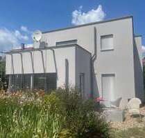 Haus zum Kaufen in Linkenheim-Hochstetten 1.450.000,00 € 284 m²