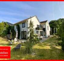 Haus zum Kaufen in Bad Schwartau 690.000,00 € 195.55 m²