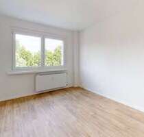 Wohnung zum Mieten in Halle 373,00 € 57.17 m²