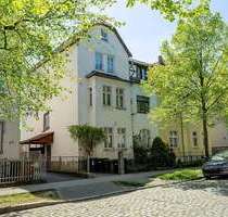 Haus zum Kaufen in Naumburg 150.000,00 € 300 m²
