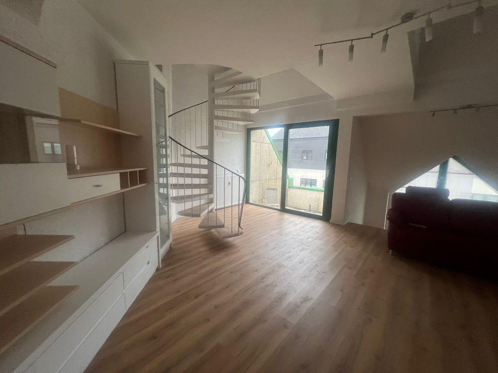 Wohnung zum Mieten in Dietzenbach 2.000,00 € 168 m²