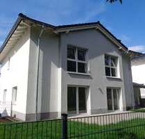 Haus zum Mieten in Schwedelbach 2.450,00 € 200 m²