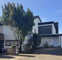 Haus zum Kaufen in Steinbach 970.000,00 € 220 m²