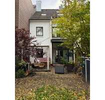 Haus zum Kaufen in Düren 350.000,00 € 195 m²