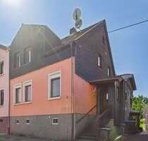 Haus zum Kaufen in Schiffweiler 69.000,00 € 99.68 m²