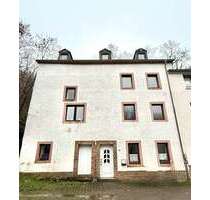 Haus zum Kaufen in Neuerburg 170.000,00 € 220 m²