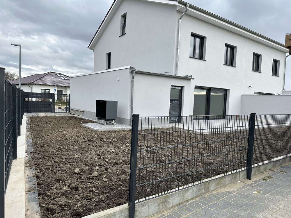 Haus zum Mieten in Groß Schwülper 1.800,00 € 160 m²