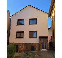 Haus zum Kaufen in Bad König 150.000,00 € 147 m²