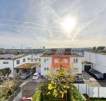 Haus zum Mieten in Stuttgart-ZuffenhausenZazenhausen 2.150,00 € 136.6 m² - Stuttgart-Zuffenhausen/Zazenhausen