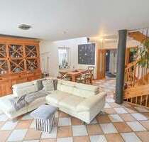 Haus zum Mieten in Rheinstetten Forchheim 1.890,00 € 130.89 m² - Rheinstetten / Forchheim