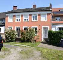 Haus zum Kaufen in Düsseldorf 899.000,00 € 199 m²