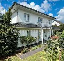 Haus zum Kaufen in Berlin - Kladow 1.100.000,00 € 195 m²