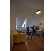 Büro in Berlin 480,00 € 27 m² - 480,00 EUR Kaltmiete, ca.  27,00 m² in Berlin (PLZ: 12043)