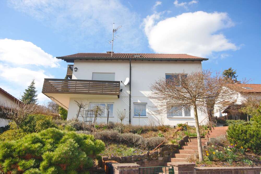 Haus zum Mieten in Bad Teinach-Zavelstein 1.350,00 € 130 m²