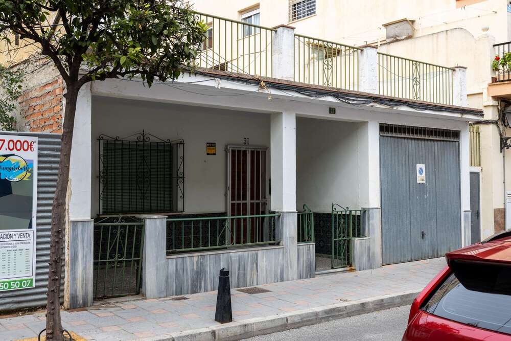 Grundstück zu verkaufen in Fuengirola 450.000,00 € 235 m²