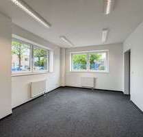 Büro in Siek 900,00 € 114 m² - 900,00 EUR Kaltmiete, ca.  114,00 m² in Siek (PLZ: 22962)