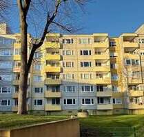 Wohnung zum Kaufen in Kiel 110.000,00 € 80.81 m²