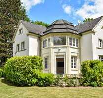 Haus zum Mieten in Bad Homburg vor der Höhe 4.600,00 € 268 m²