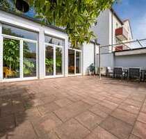 Haus zum Kaufen in Augsburg 699.500,00 € 197.95 m²