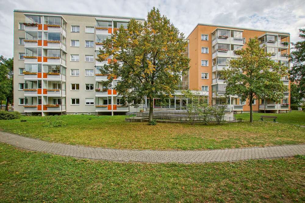 Wohnung zum Mieten in Dresden 510,74 € 66.33 m²