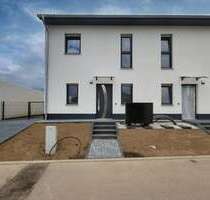 Haus zum Mieten in Borna 1.498,00 € 107 m²