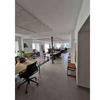 Büro in Landshut 450,00 € 5 m² - 450,00 EUR Kaltmiete, ca.  5,00 m² in Landshut (PLZ: 84028)