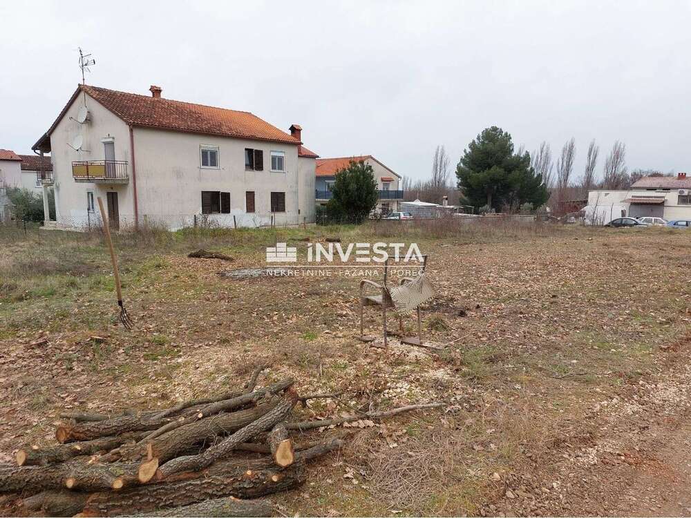 Grundstück zu verkaufen in Poreč 450.000,00 € 1700 m²