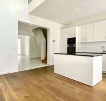 Haus zum Mieten in Hamburg 3.500,00 € 189 m²