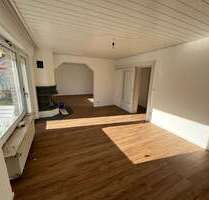 Haus zum Mieten in Steinbach (Taunus) 2.200,00 € 170 m²