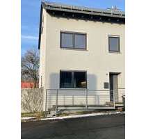 Haus zum Mieten in Kaiserslautern 1.200,00 € 150 m²