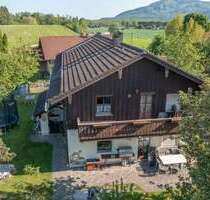 Haus zum Kaufen in Saaldorf-Surheim 850.000,00 € 230 m²