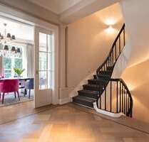 Haus zum Kaufen in Düsseldorf-Hofgarten 6.985.000,00 € 374 m²